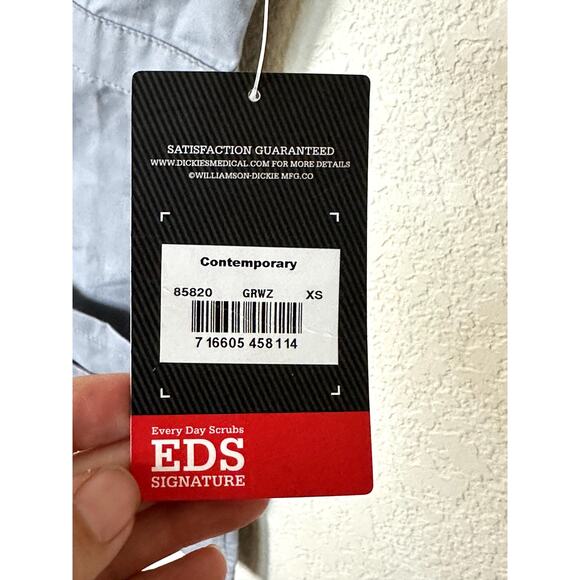 NWT Dickies Women’s XS Gray Scrub Top – EDS Signature V-Neck – Medical Uniform - Picture 3 of 12